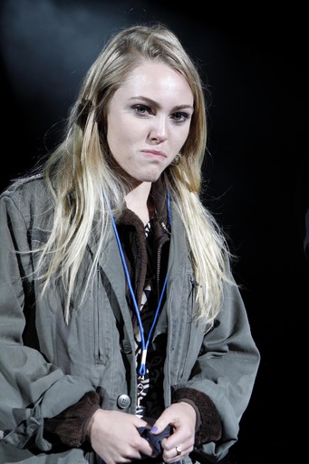 ����-����� ����