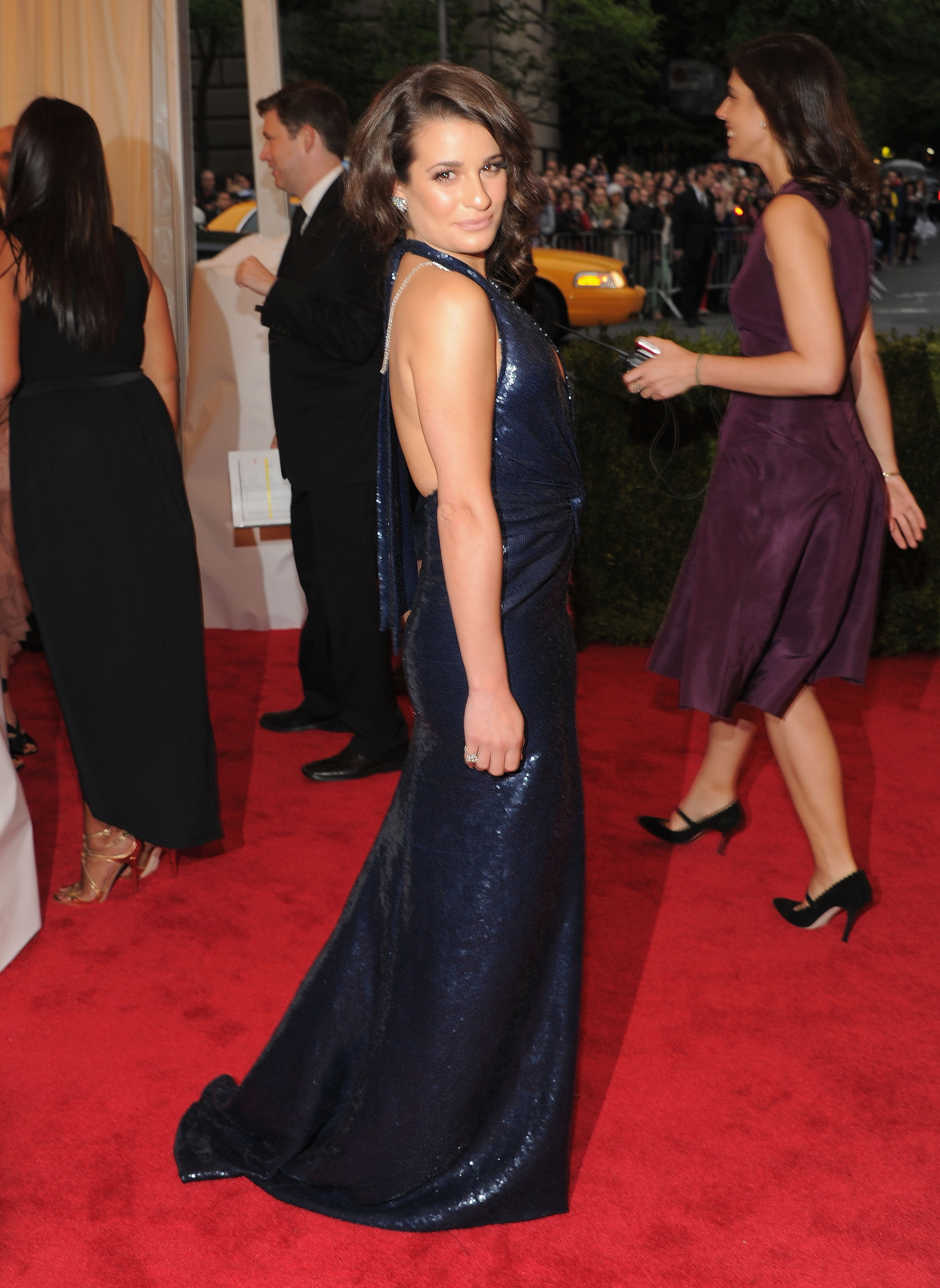 ��� ������