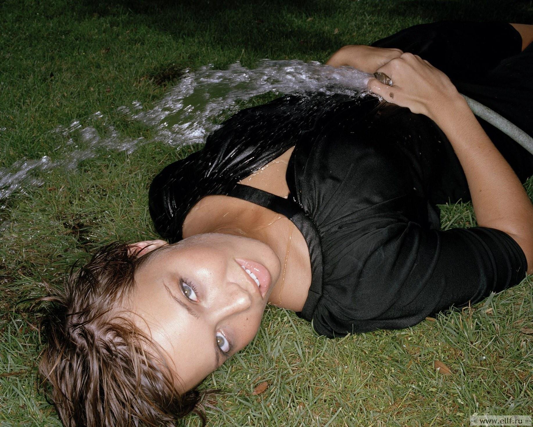 ����� ���