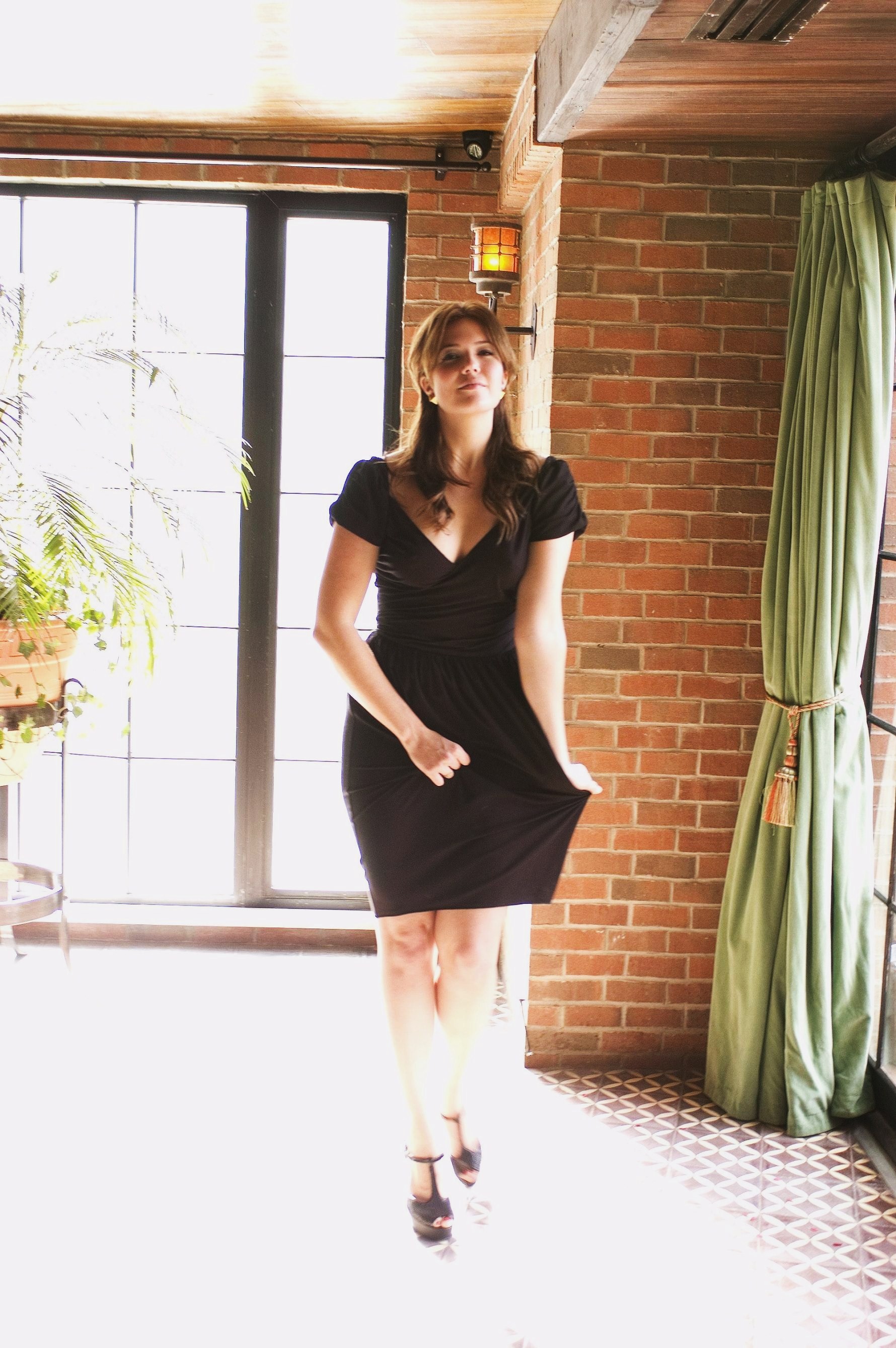 ����� ���