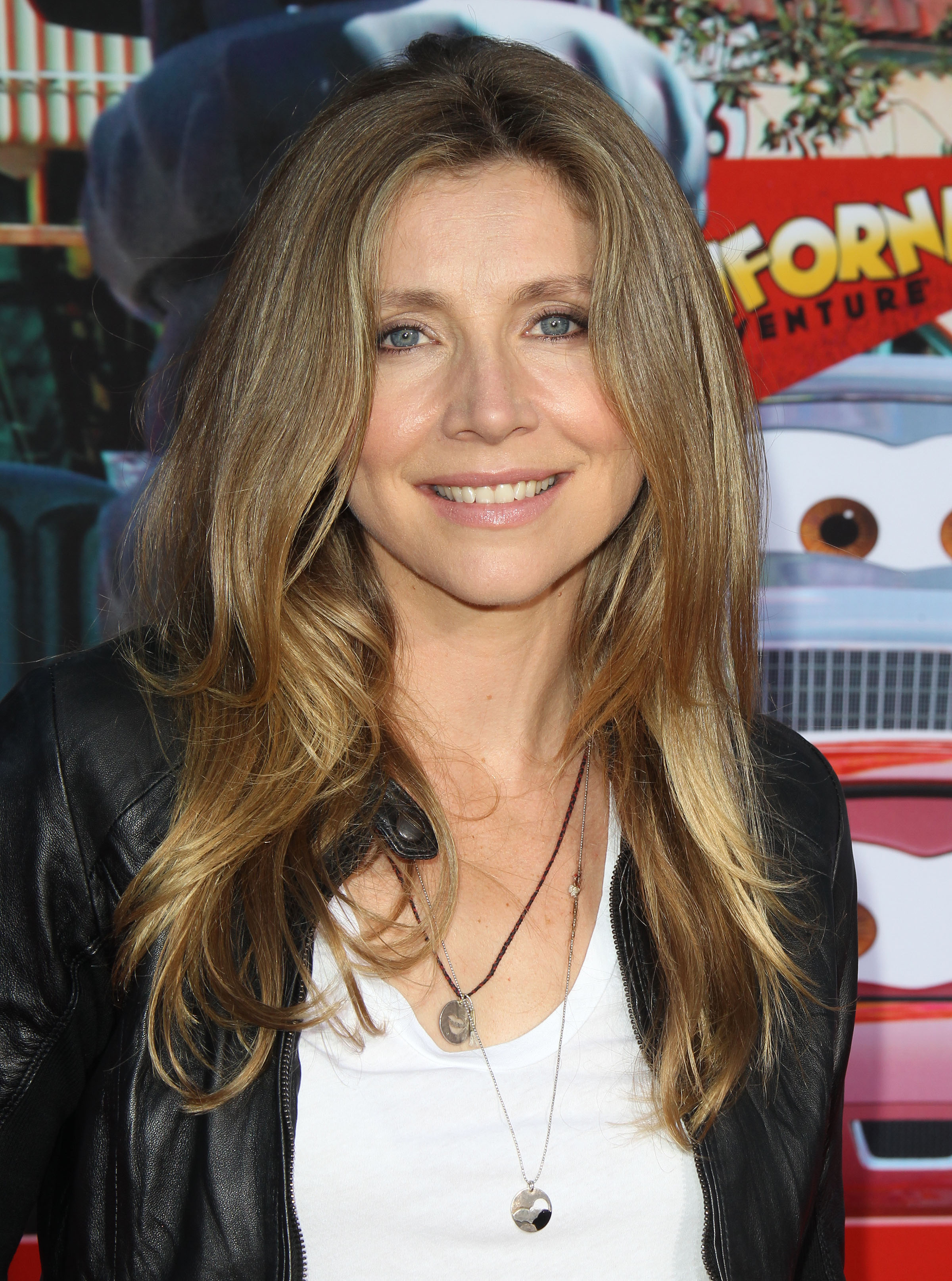 ���� ����