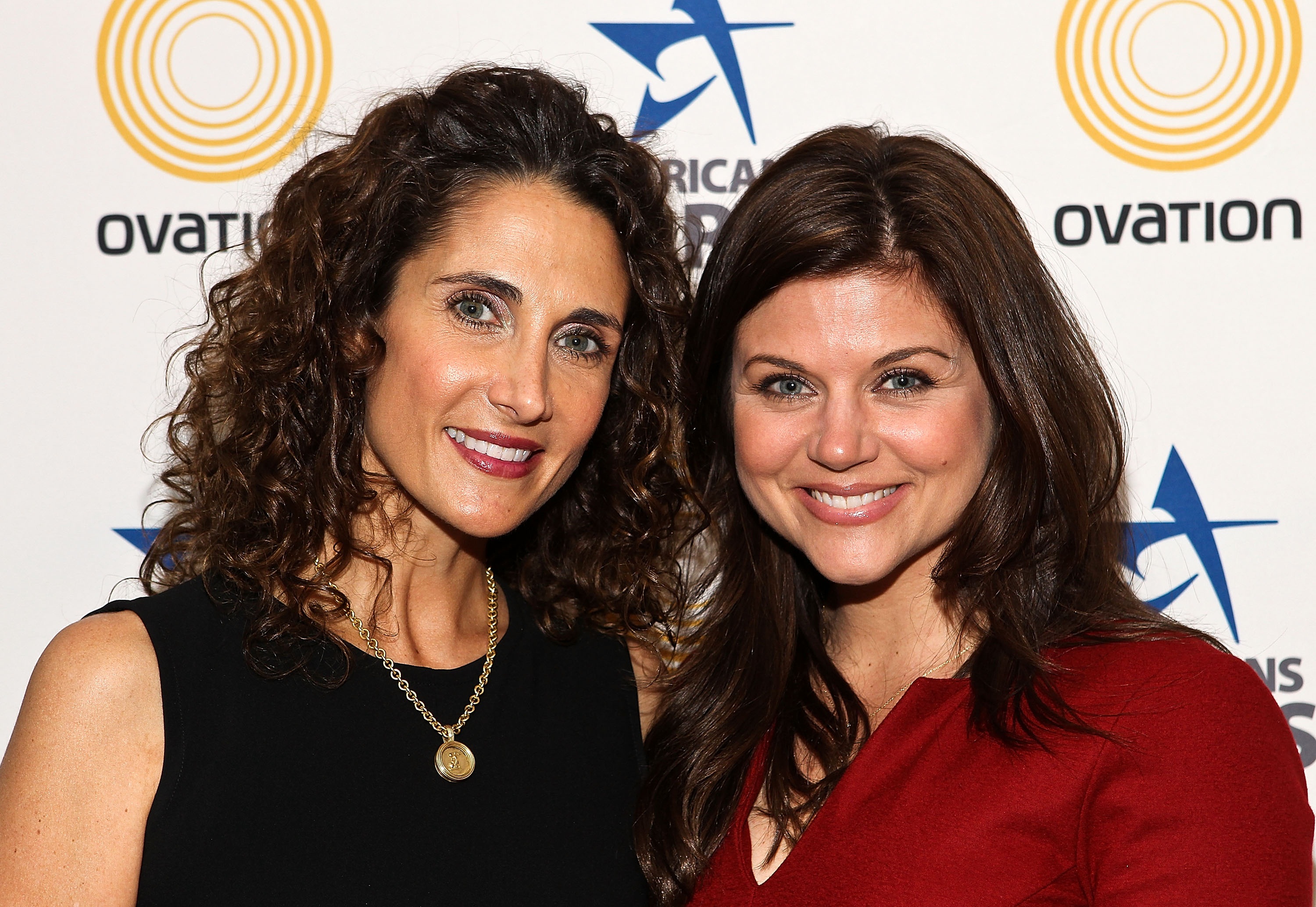 �������-�����  ������