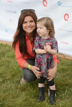 �������-�����  ������