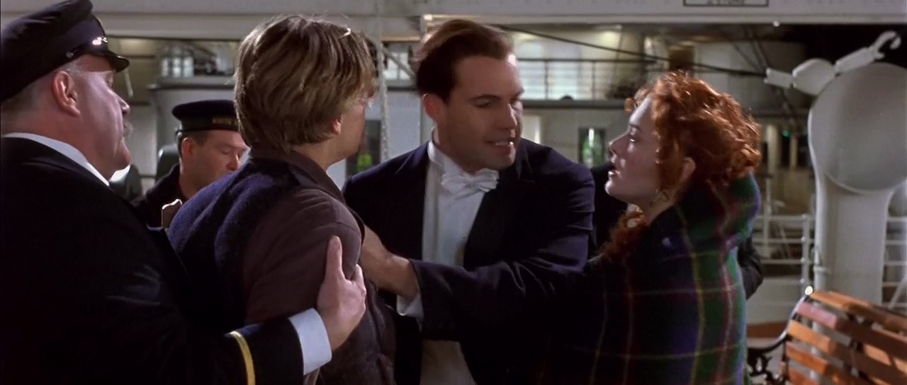 ����� ����