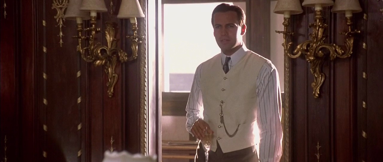 ����� ����