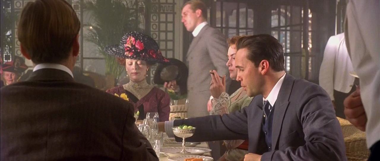 ����� ����