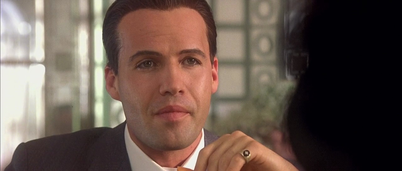 ����� ����