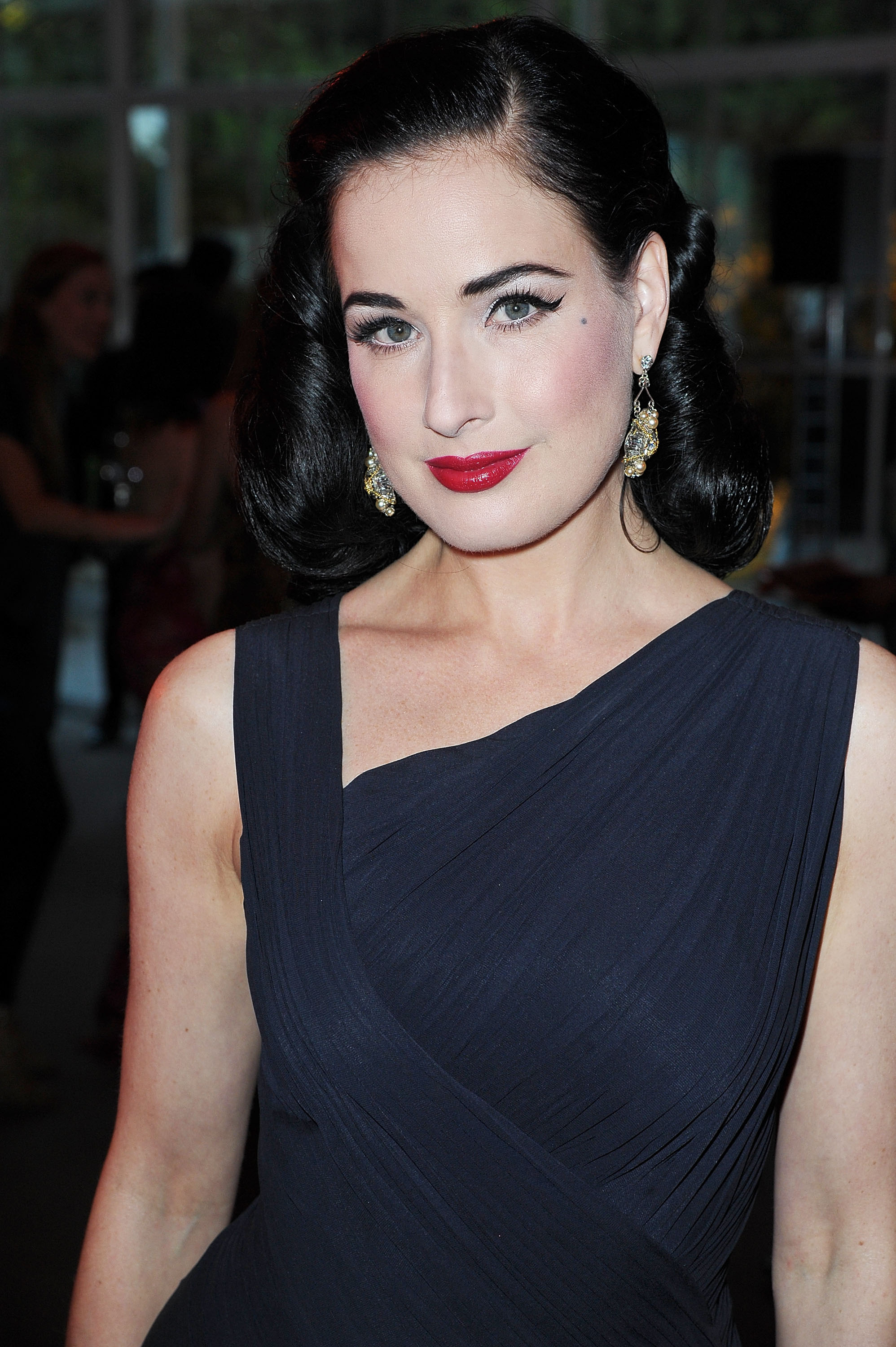 ���� ��� ���