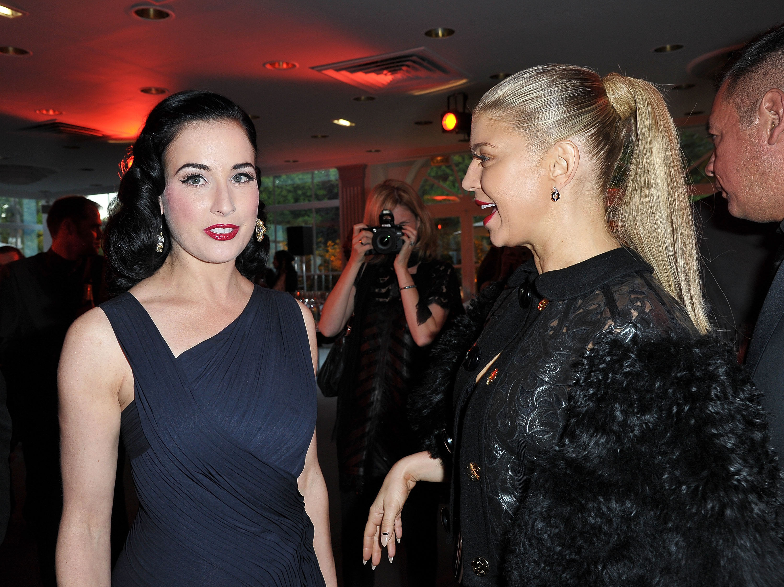 ���� ��� ���