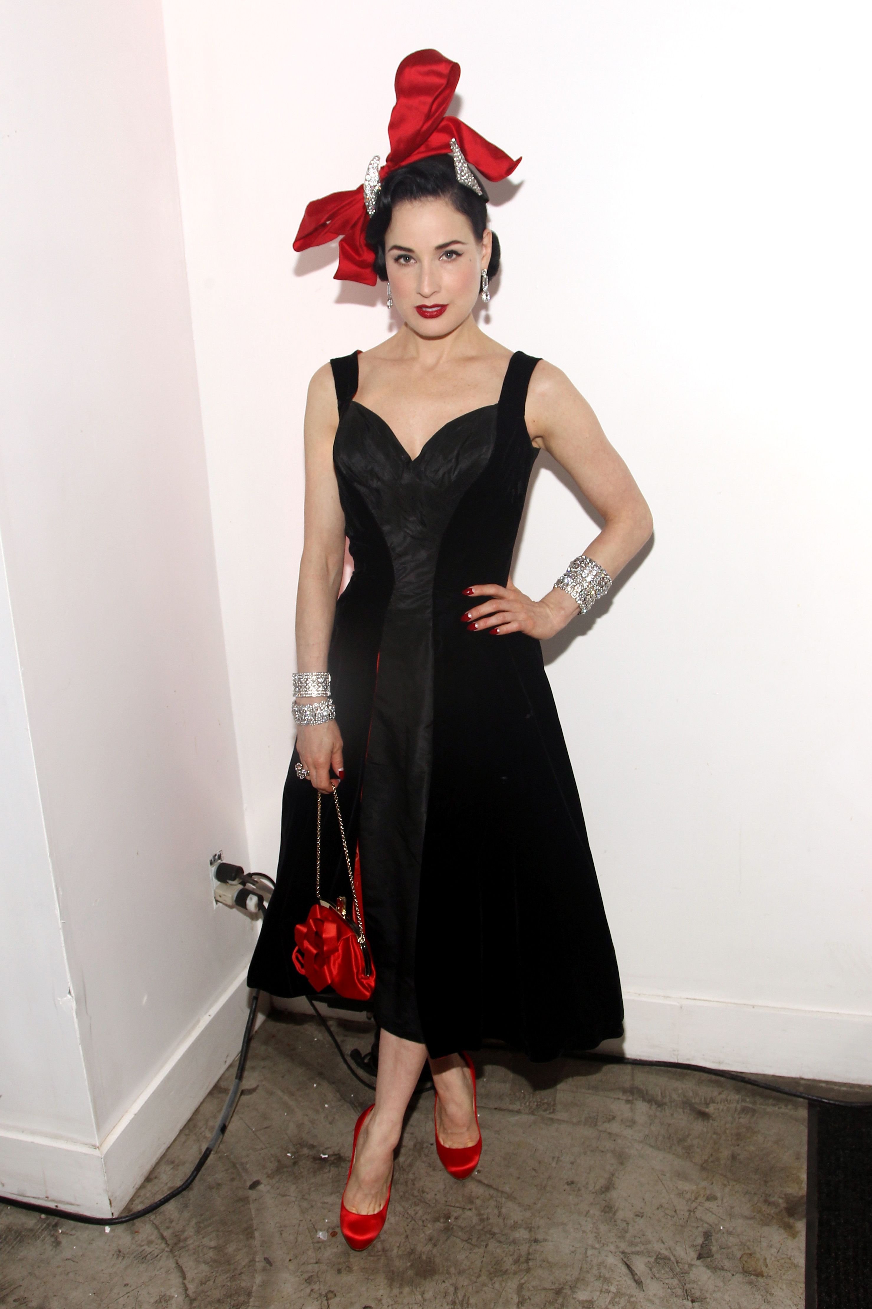 ���� ��� ���