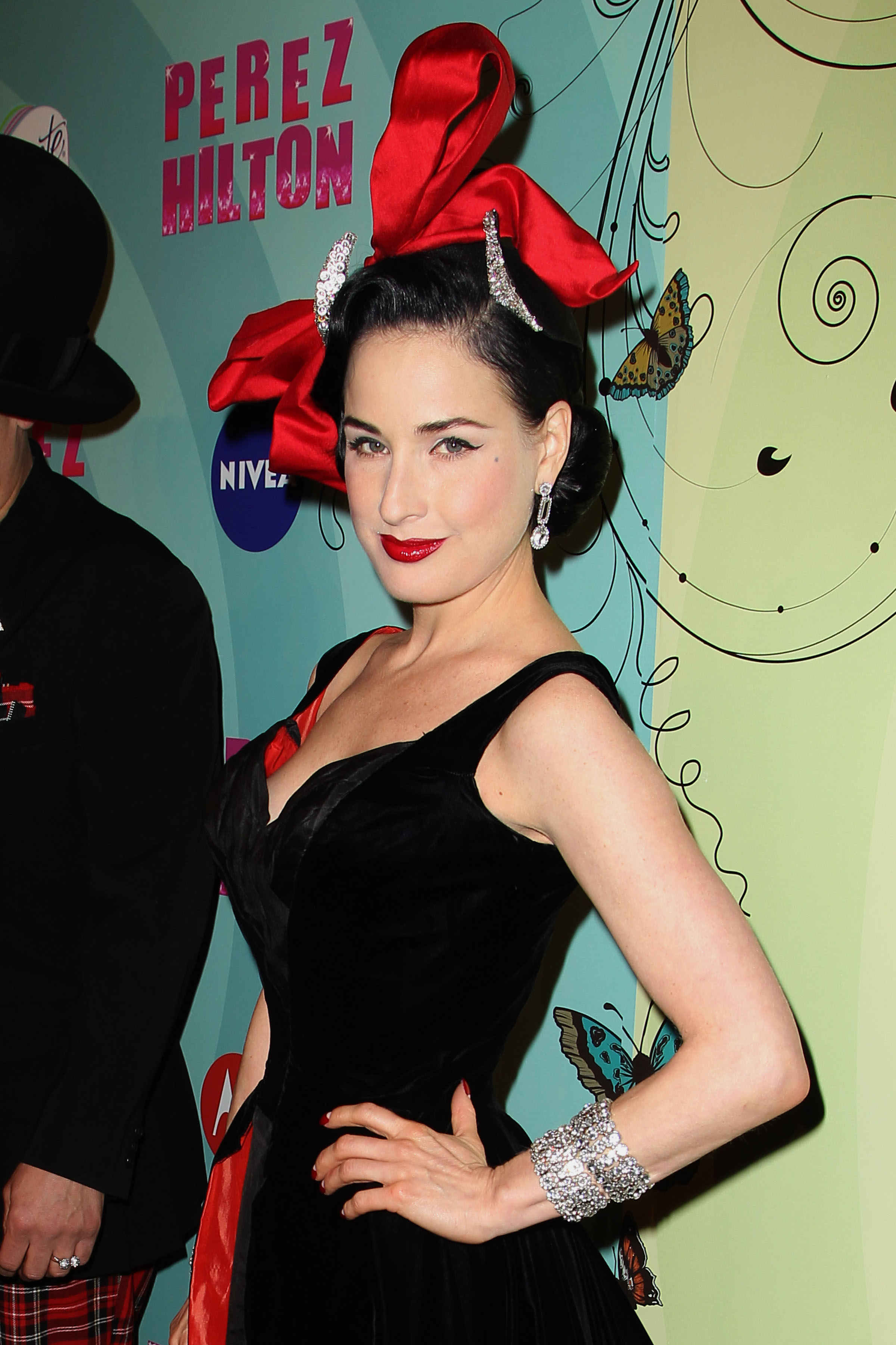 ���� ��� ���