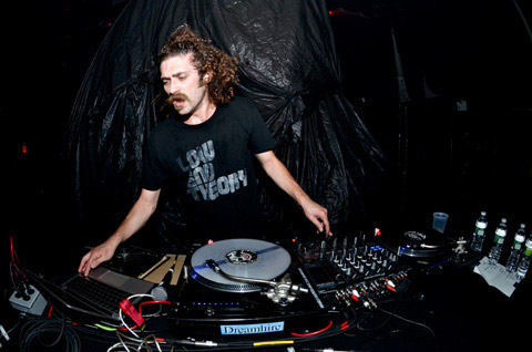  The Gaslamp Killer - ���������� �� ������� �����