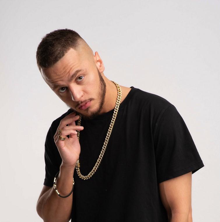 ���� � ����� deezer.com