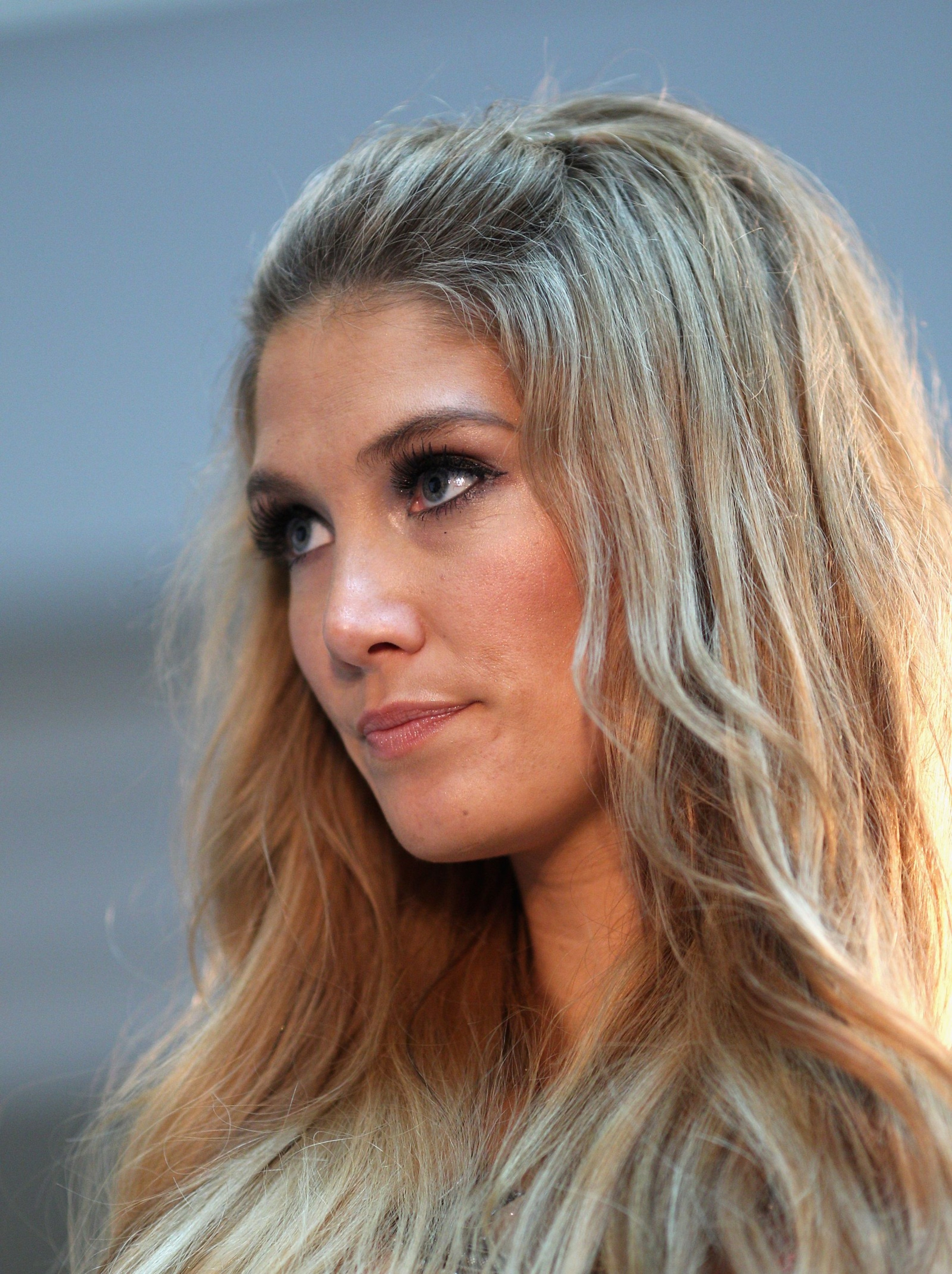 ������ ������