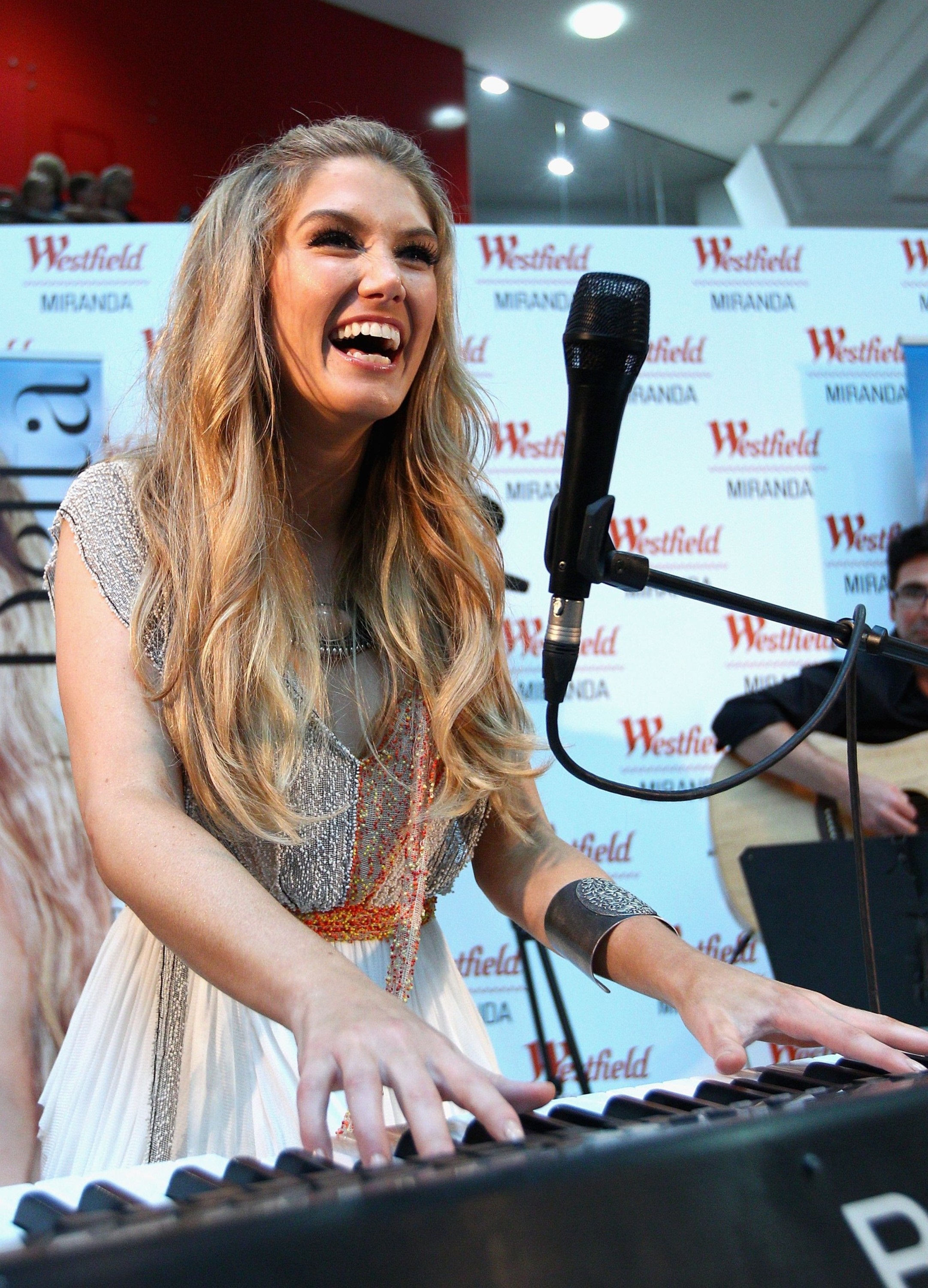 ������ ������