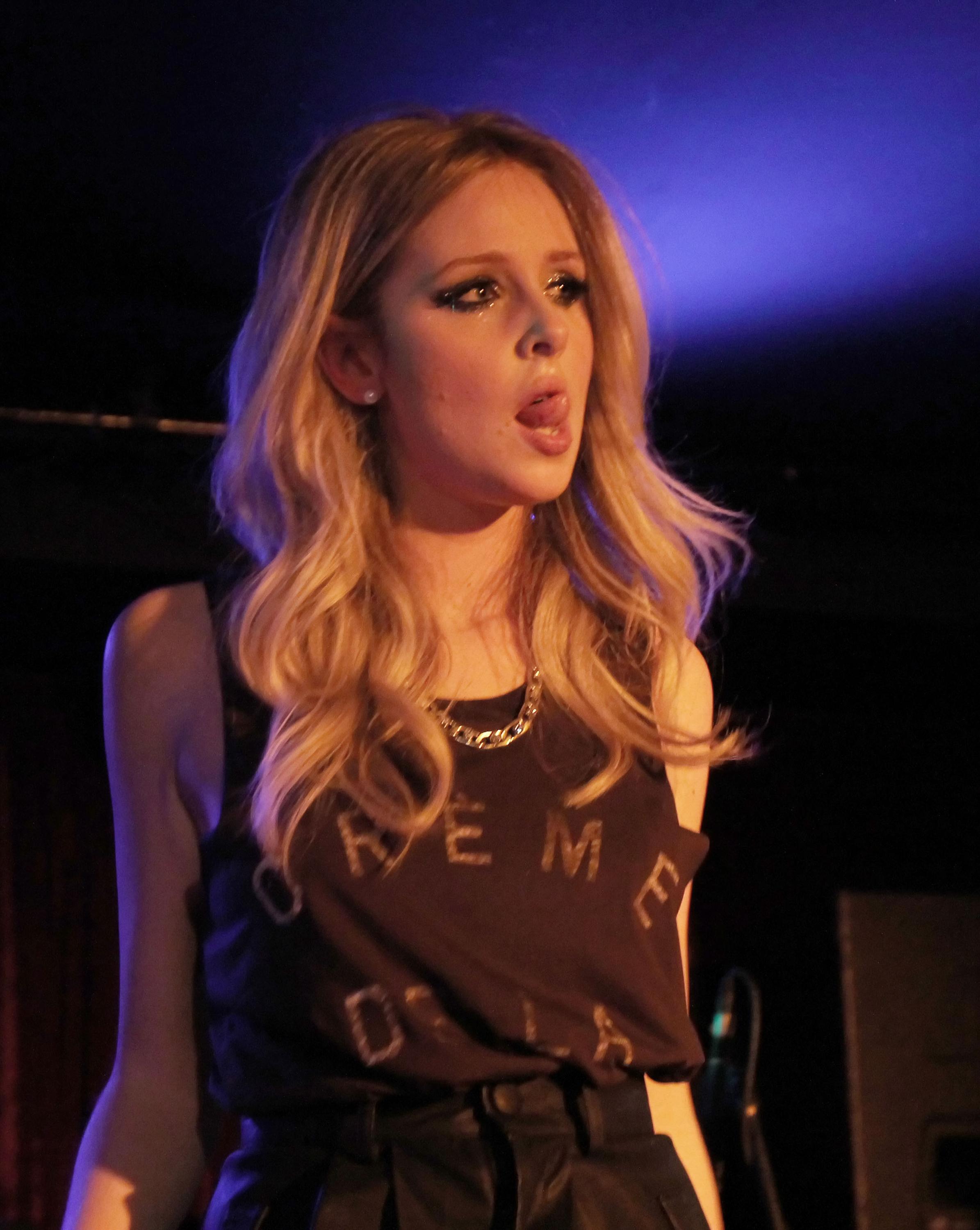 ������ ������