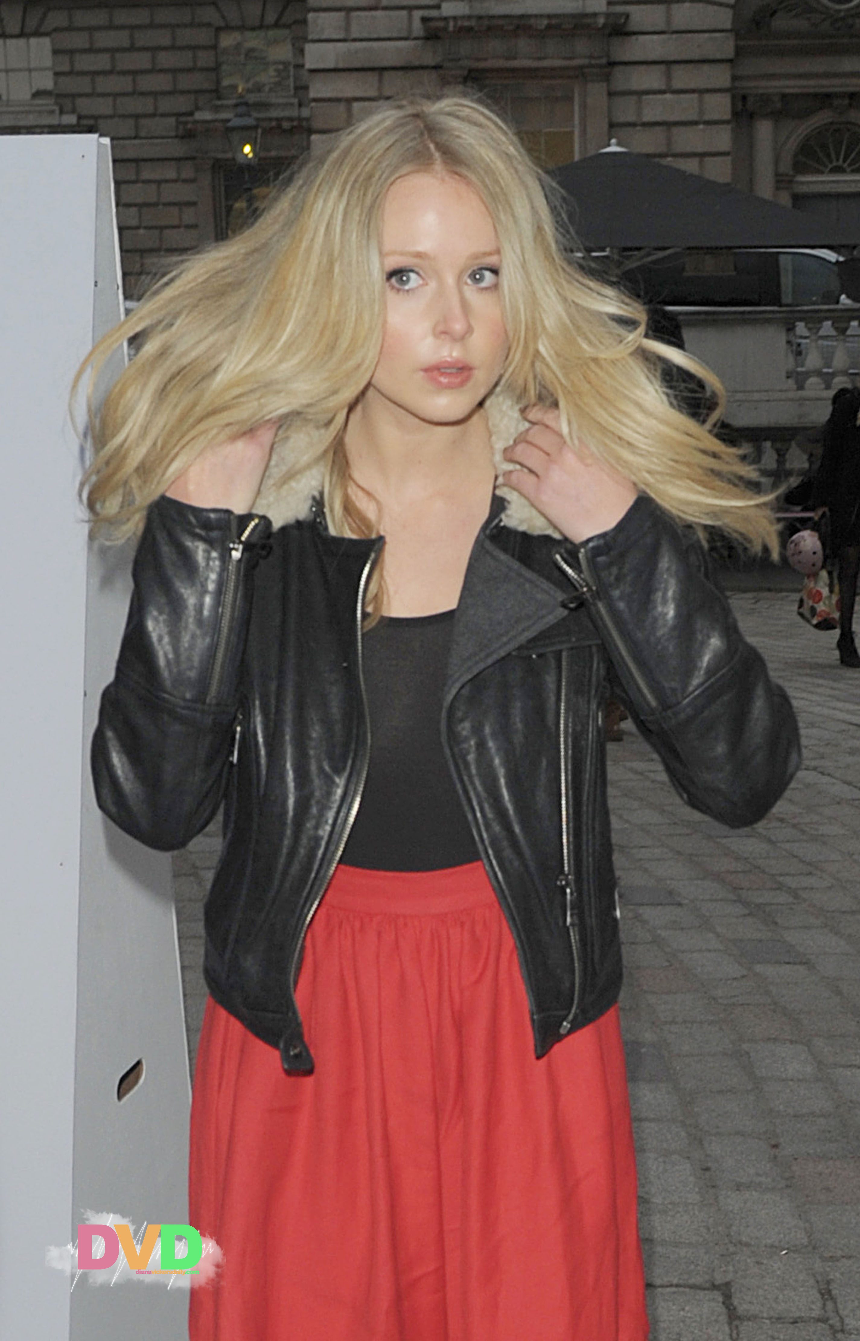 ������ ������