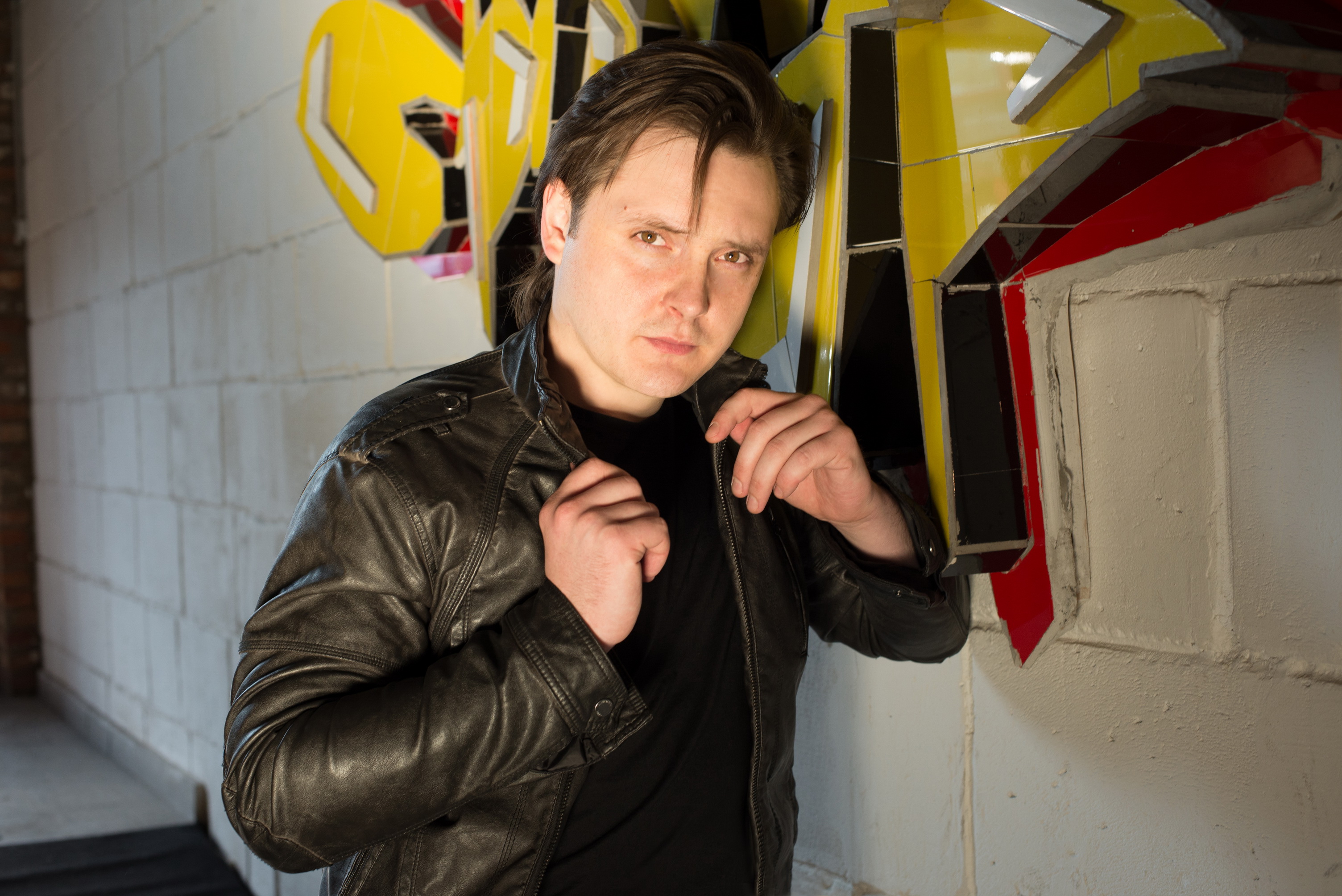  HELLO - ���������� �� ������� �����