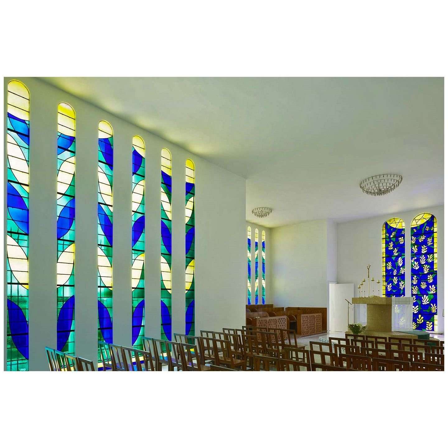  Henri Matisse. Chapelle du Rosaire. Vitrail. 1949. Vence