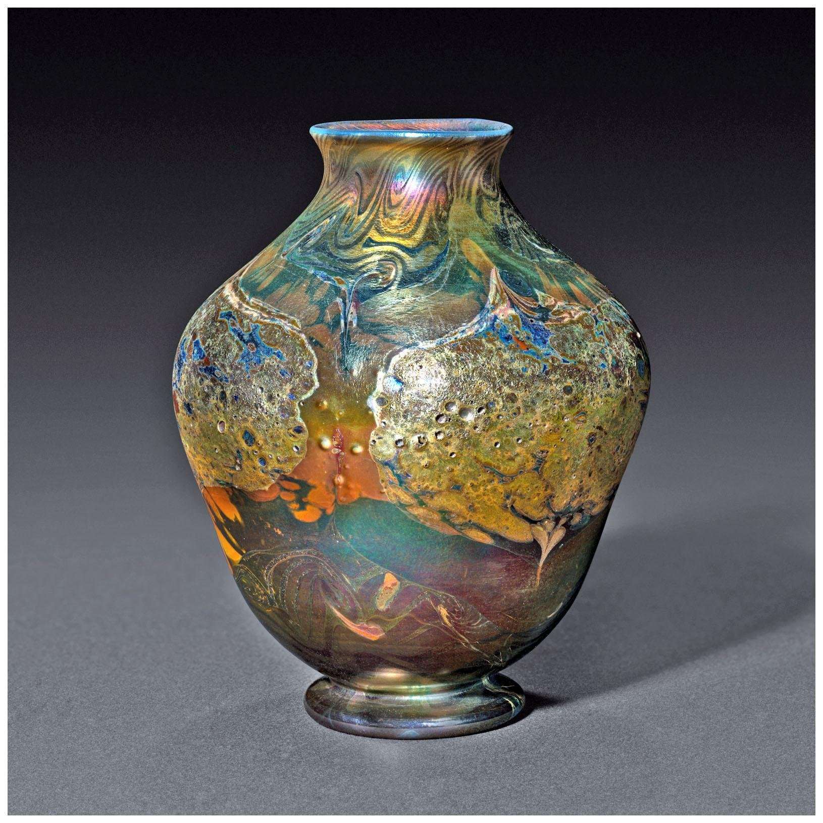   Tiffany Glass & Decorative Co. Cypriot Vase. 1892-1900. Cleveland Museum of Art