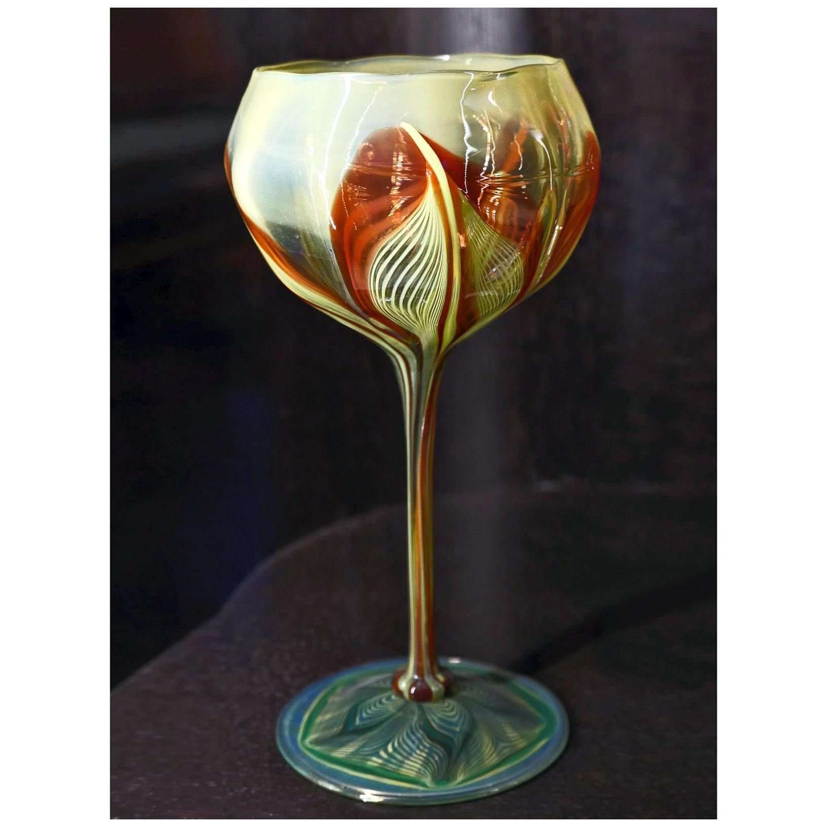   Louis Tiffany. Goblet. 1896. MAK Wien