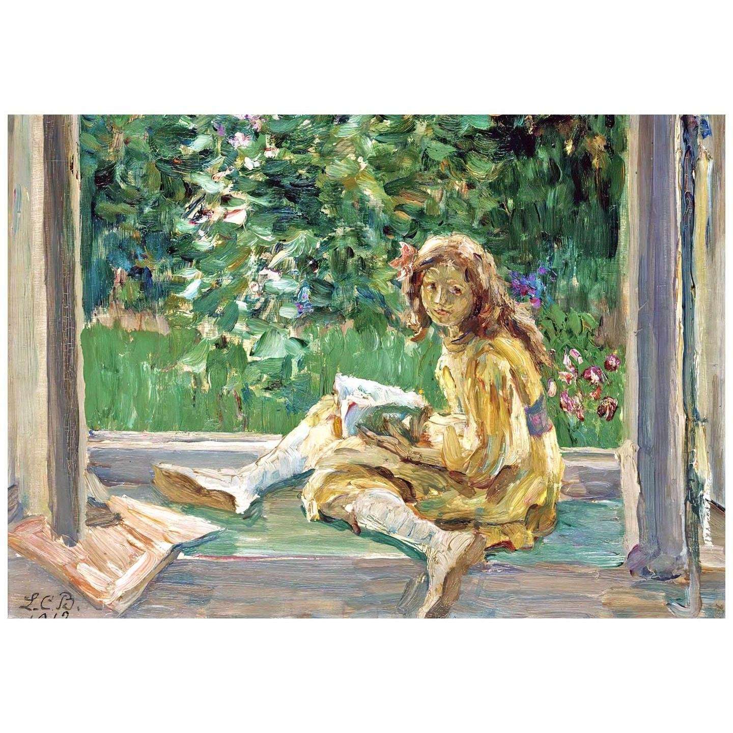   Louise Breslau. Jeune fille lisant pr?s d'fen?tre. 1912