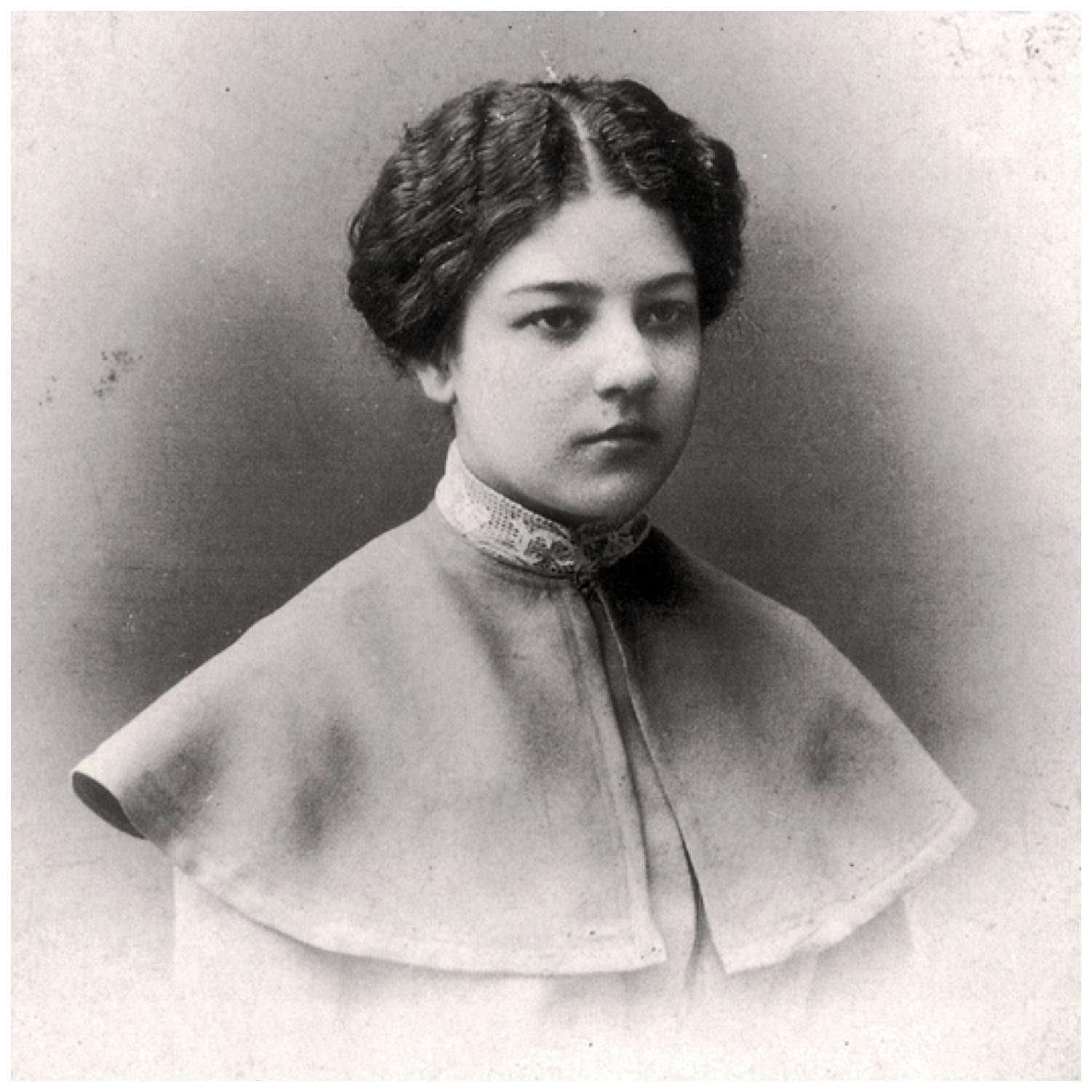   .  . , . ,  1900- 