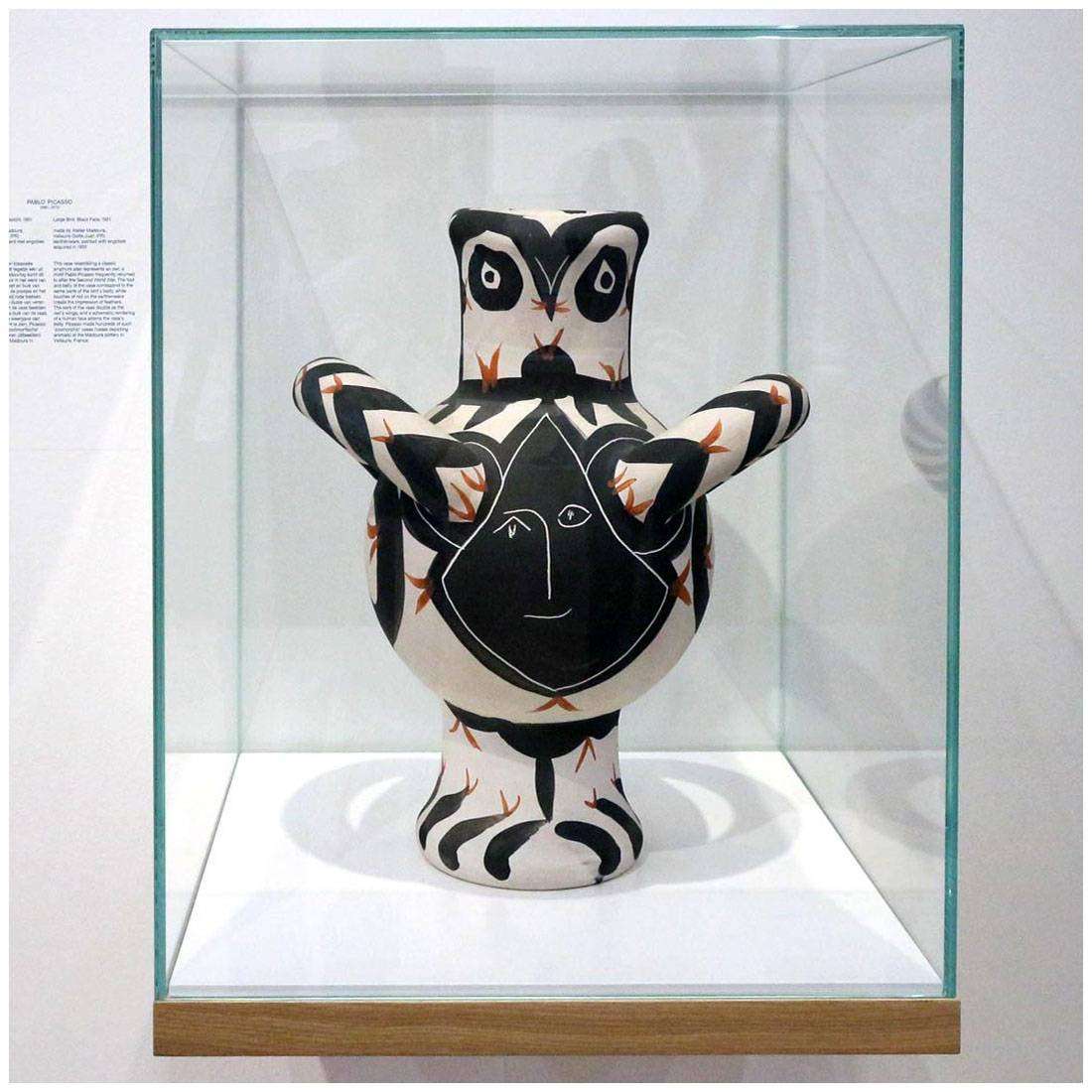  Pablo Picasso. Large Bird, Black Face. 1951. Stedelijk, Amsterdam