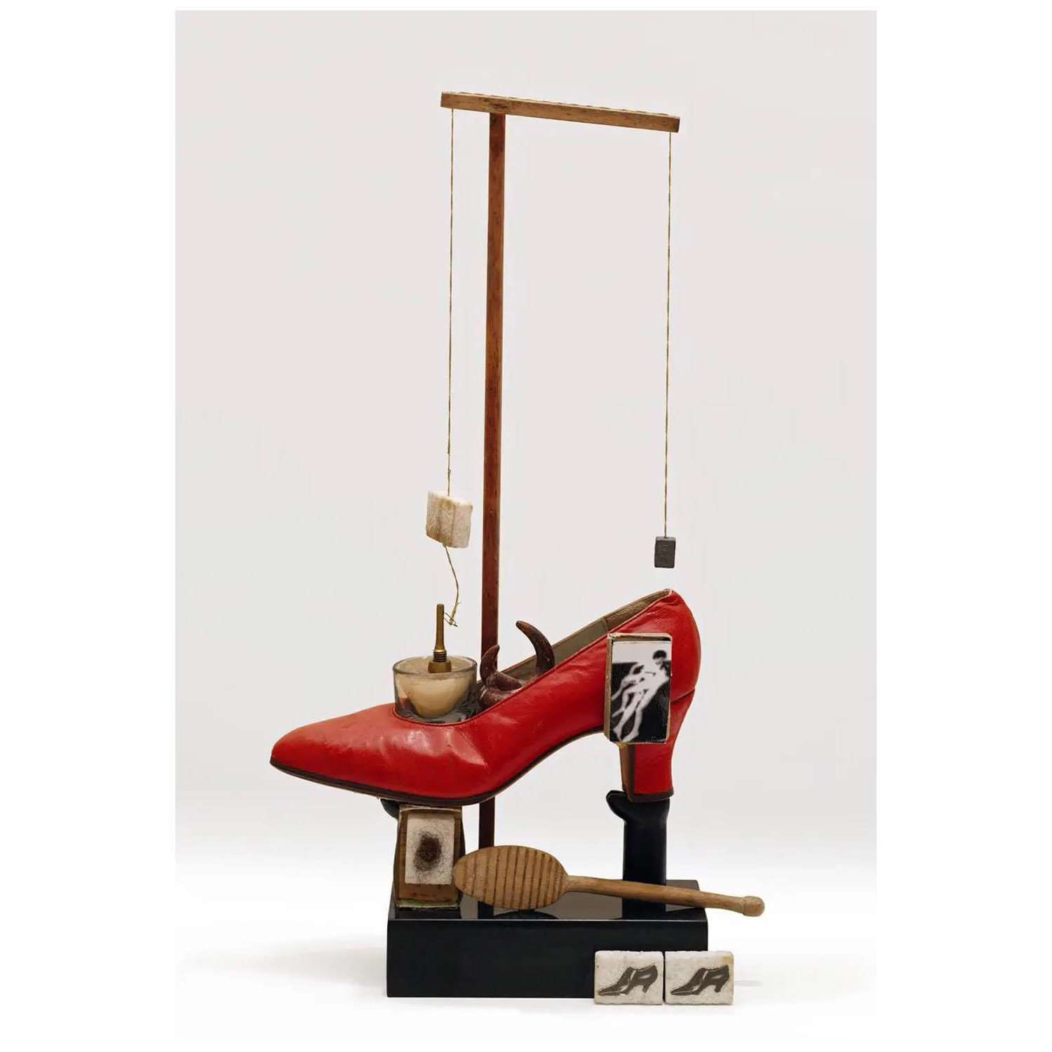  Salvador Dali. Surreal Shoes 1973. Art Institute of Chicago