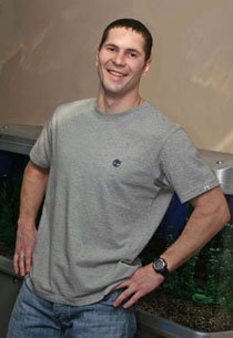 ����� ����