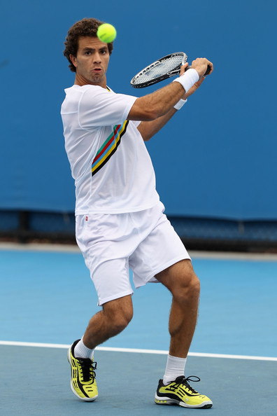 ���-������ �����