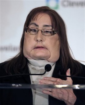 ����� ����