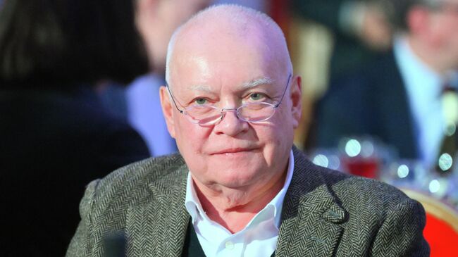 ������� ������ ������� ��� � ��������� � ������: ������� � ������������ �����